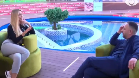 “Nuk më pëlqejnë djemtë që kanë lekë, tradhtojnë…”/ Seno i kthehet Brikenës: Ku e ke adresën e shtëpisë, t’i çoj prindërit me…