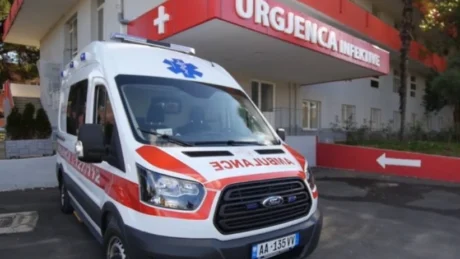 Cfarë i ka ndodhur? Burri gjendet pa shenja jete në një hotel në vend