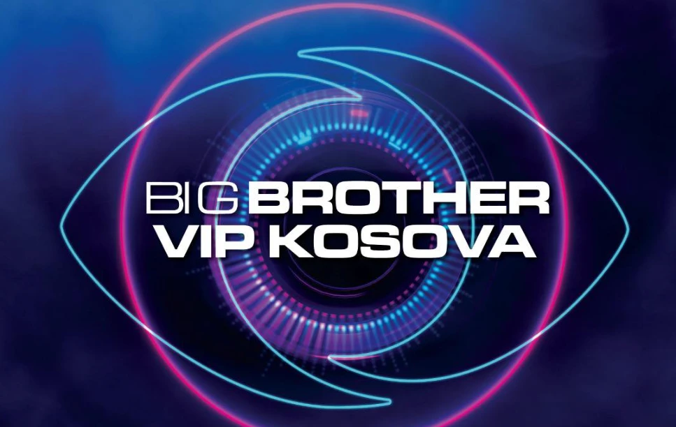 Plasin cokollatat në BBVK, një tjetër cift shkëmbejnë puthje në buzë para kamerave (Video)