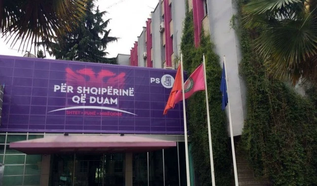 “Do të pr*sim kokat e fëmijëve”, KËRCËN0HET deputetja e Partisë Socialiste