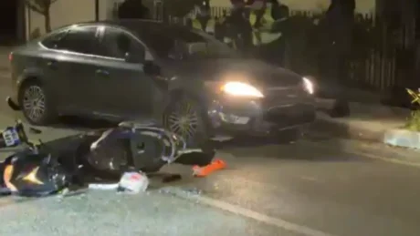 Aksident i rëndë në vend, makina përplaset me motorin, ka të…