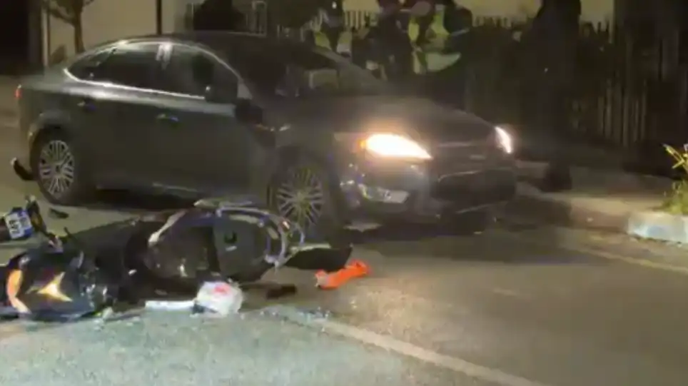 Aksident i rëndë në vend, makina përplaset me motorin, ka të…