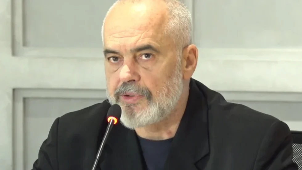 E fundit! Jep dorëheqjen kryebashkiaku i një qyteti të rëndësishëm të vendit, ja për kë bëhet fjalë!