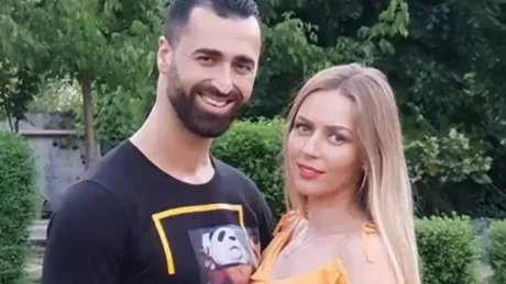 Menaxheri i Erik Lloshit flet për bashkëshorten e tij: U divorcuan për shkak të BBVA?