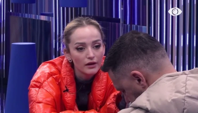 ‘I ke buzët e bëra…’ Miri ja thotë në sy Selin, ja si reagon ajo