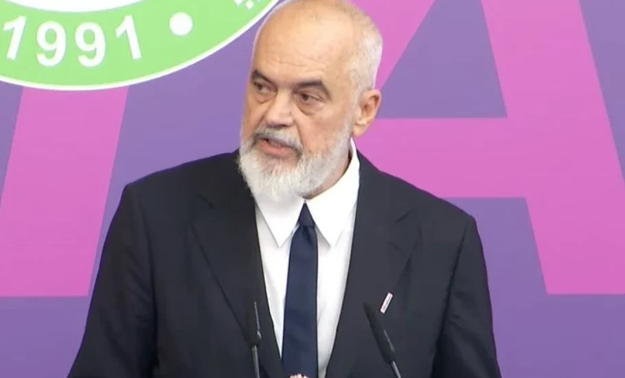 Edi Rama me risi në qeverisje: Diella, ministrja e parë Artificiale, do te jete pergjegjese per…