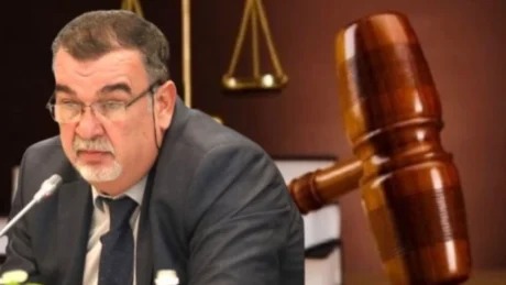 ‘Nuk kam gjë me ty…’ Sekretarja e Gjykates bënë rrëfimin tronditës ‘E pashë gjyqtarin Kalaja të rrëzohej, i vendosa duart…’