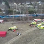 E RËNDË! Përplasen ‘kokë më kokë’ trenat e pasagjerëve, 45 persona…