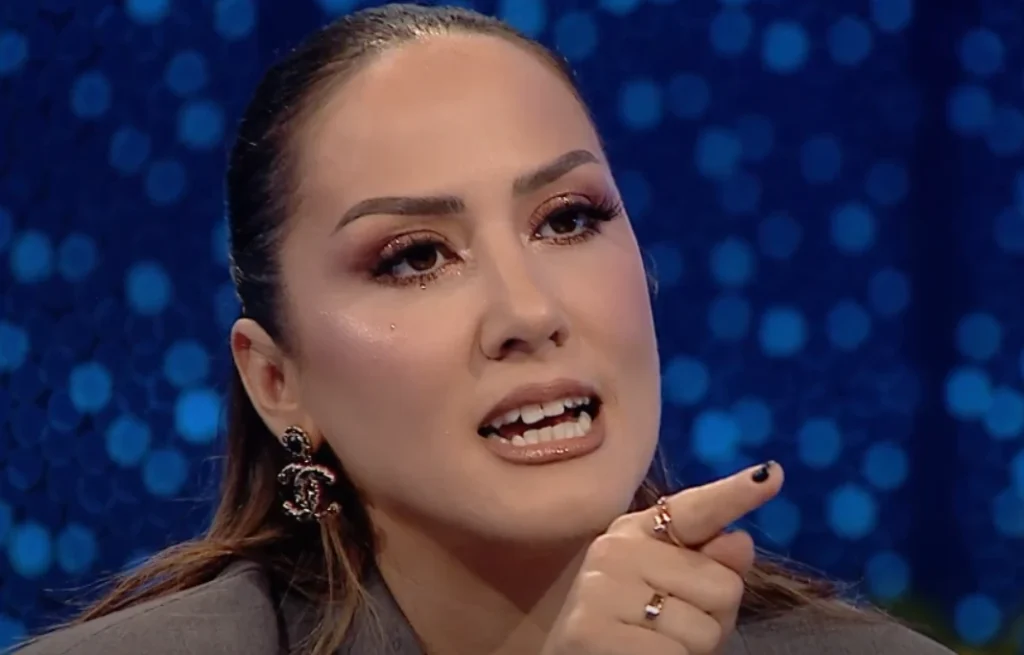 Rrjeti ‘KRYQEZON’ keq Arbana Osmanin, arsyeja do ju SH0KOI!