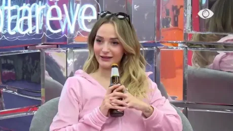 “Të jem unë vëllai jot s’të fus më në shtëpi”/ Rogerti SULMON KEQ Selin, banorja në gjendje të rëndë, qan me dënesë