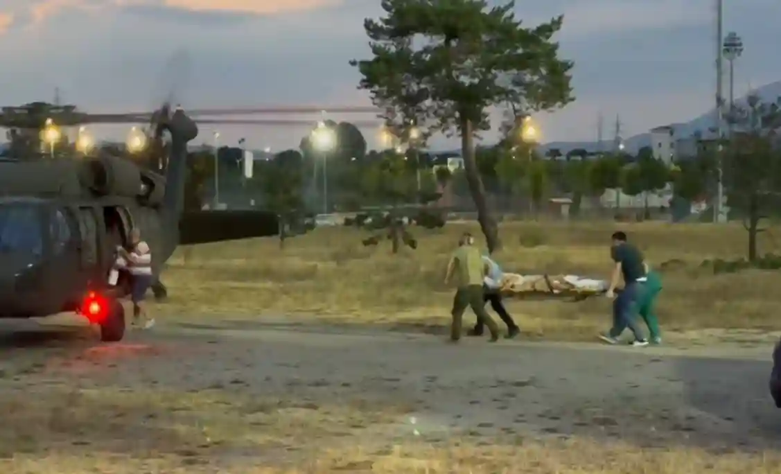 Përmbyset makina, drejtuesi transportohet me helikopter te Trauma në Tiranë