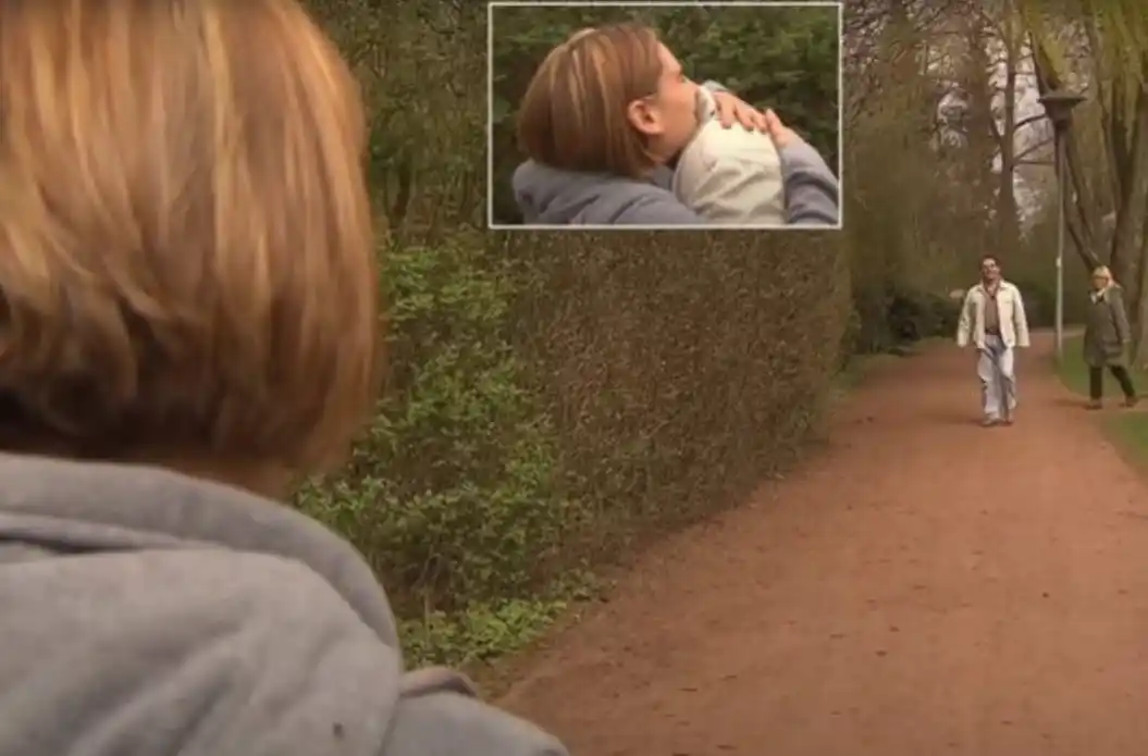 Momenti prekëse/ Shqiptari gjen vajzën e tij pas disa vitesh falë një emisioni televiziv gjerman