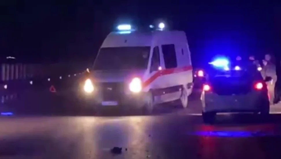 PAMJE TE RENDA nga aksidenti në vend: Tr*pi i v*ktimës i bërë ‘copash’ në rrugë