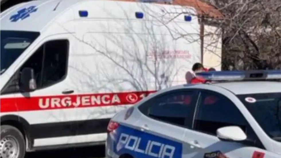 Tronditëse/ Banorët gjejnë të vetëv*rur trupin e 25-vjeçarit, ja për çfarë dyshohet…