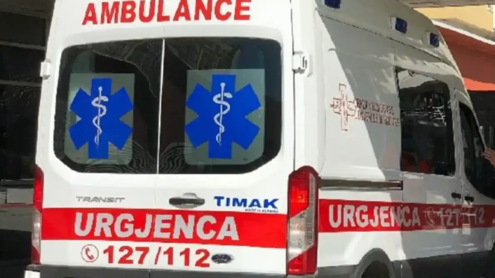 Gjendet i pajetë afër banesës një person, ja dyshimet e para