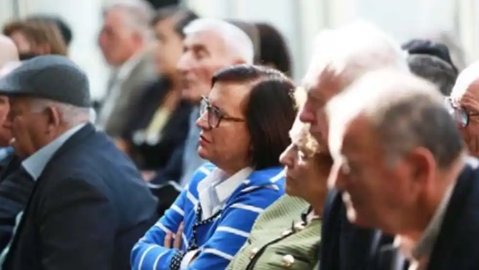 Bonusi i fundivitit, Qeveria miraton shpërblimin për pensionistët! Ja sa përfitojnë
