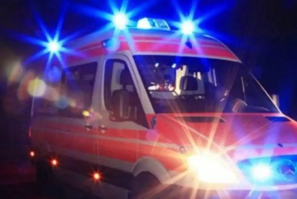 Pesë të plagosur nga aksidenti në Elbasan-Cërrik, dy prej tyre fëmijë të mitur