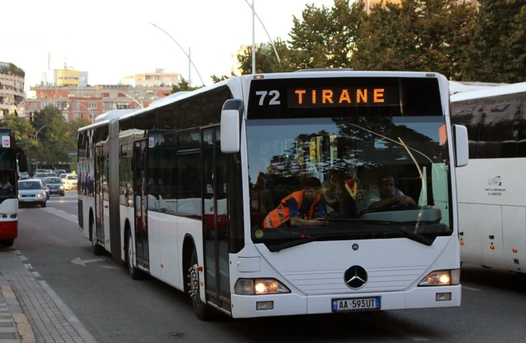 Vendim befasues: Rritet cmimi i biletes së autobusit të Kamzës, ja sa do të paguani nga nesër e në vazhdim!