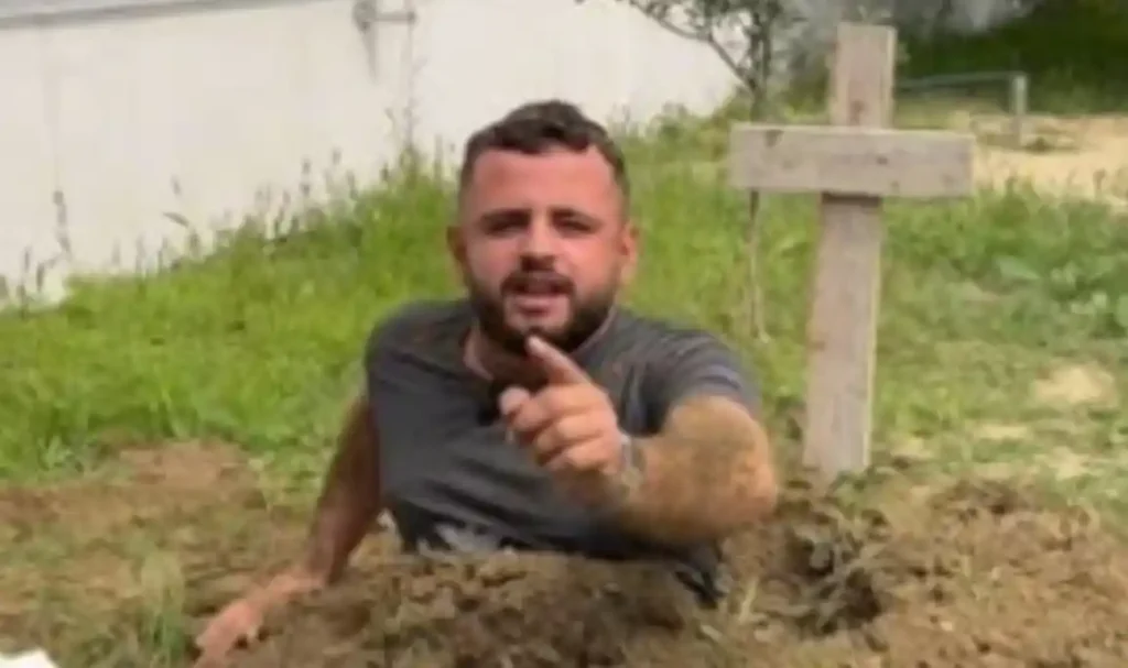 I ndodh e papritura agjentit imobilar pasi u “v*rros” për disa klikime (Foto)