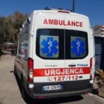 E diela nis me aksident të frikshëm! Makina përplaset me murin, dy vëllezërit…