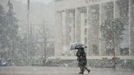 I ftohti në fundvit/ Meteorologia bën paralajmërimin e fortë: Ja ç’do ndodhë me motin