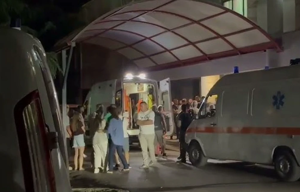 Përsëritet tragjedia/ Shoku i tij e goditi me th*kë, 15 vjecari nga Durrësi nuk ja doli dot, humb jetën