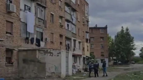 14-vjeçarja tentoi vetëvr*sjen në Korçë, procedohet nëna e saj…