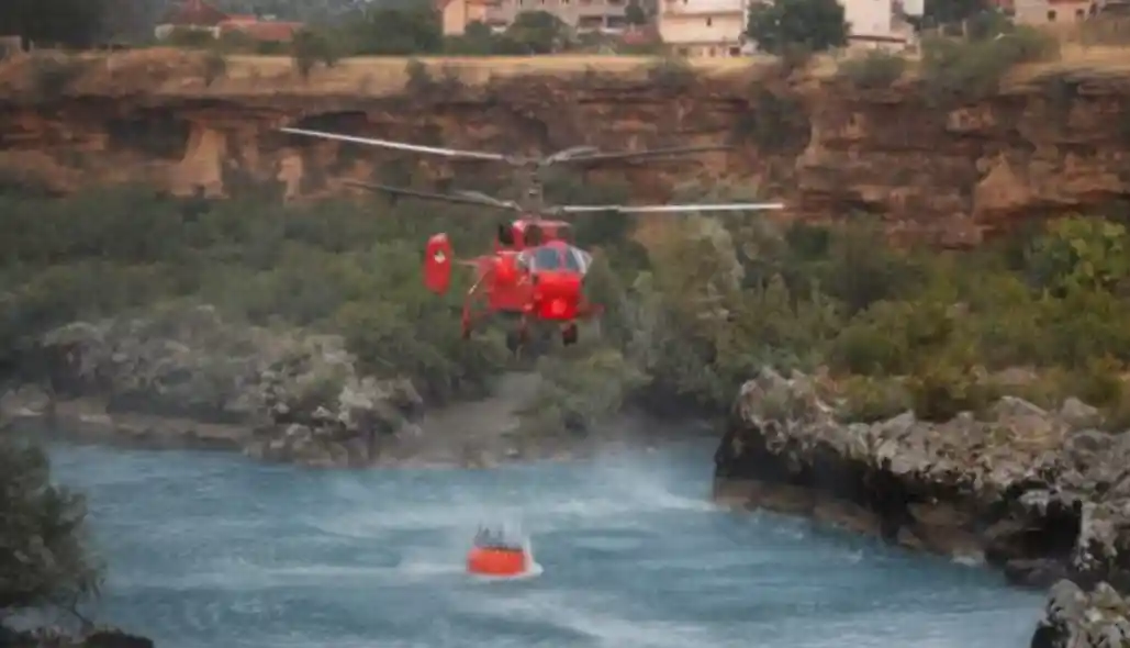 Mali i Zi/ Një ushtar i vd*kur, një tjetër i plagosur në përpjekjet për shuarje zjarresh