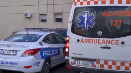 Tronditëse në vend! Babai m*sakron me thikë vajzën e tij, dyshohet se…