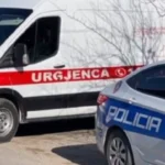 Aksident tronditës në vend! Makina ‘fluturon’ në ajër, përfundon në oborrin e një banese