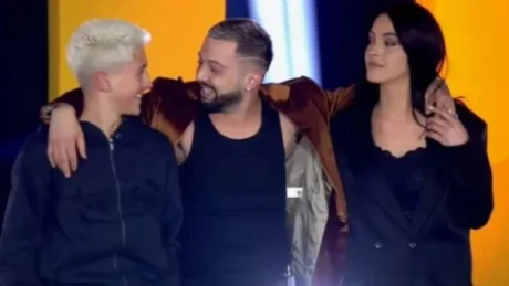 Ofendoi Gjestin pas humbjes së të vëllait, influenceri i njohur kërkon falje publike ‘Nuk e dija që ka vd*kur…’